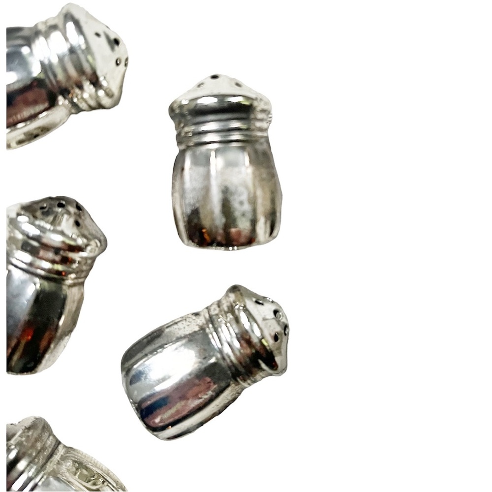 Beautiful Set of 6 Silver-Plated Individual Salt & Pepper Shakers - Picture 4 of 9